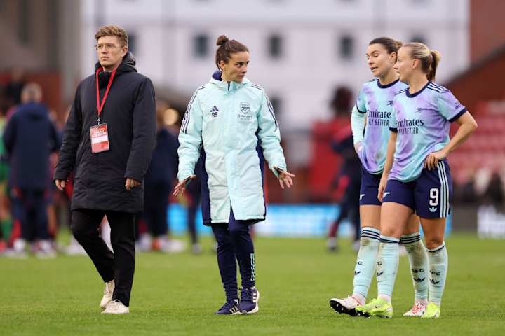 Renee Slegers, Steph Catley, Beth Mead